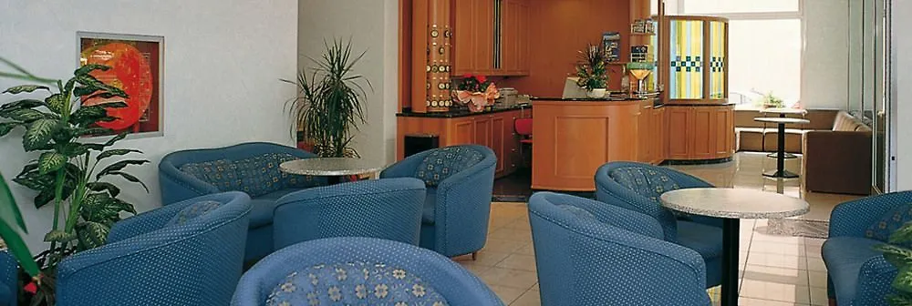 Unico Hotel Каорле